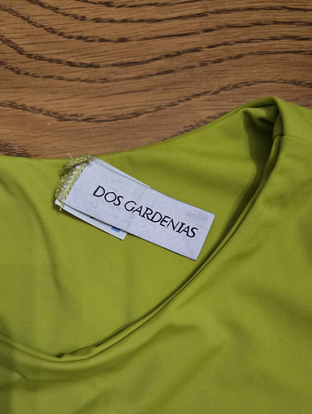 Dos Gardenias Long Sleeve Cropped Top in Lime Green - Picture 5 of 6